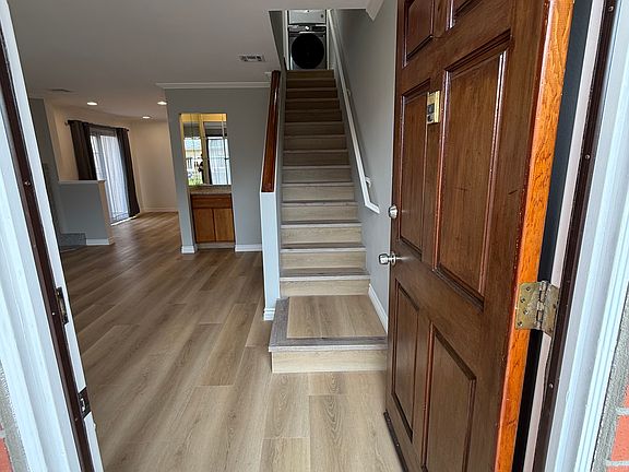 2nd image of 324 Fischer St #5
