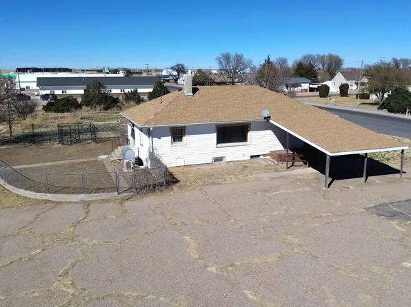 1217 A St NE, Benkelman, NE 69021