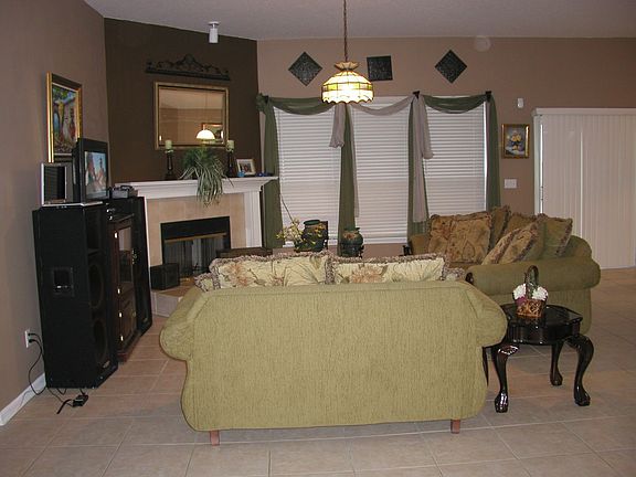 Living Rm.
