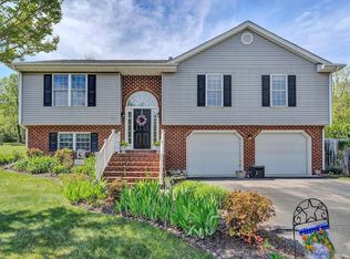 5868 Buckland Mill Rd, Roanoke, VA 24019