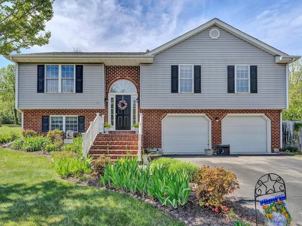 5868 Buckland Mill Rd, Roanoke, VA 24019