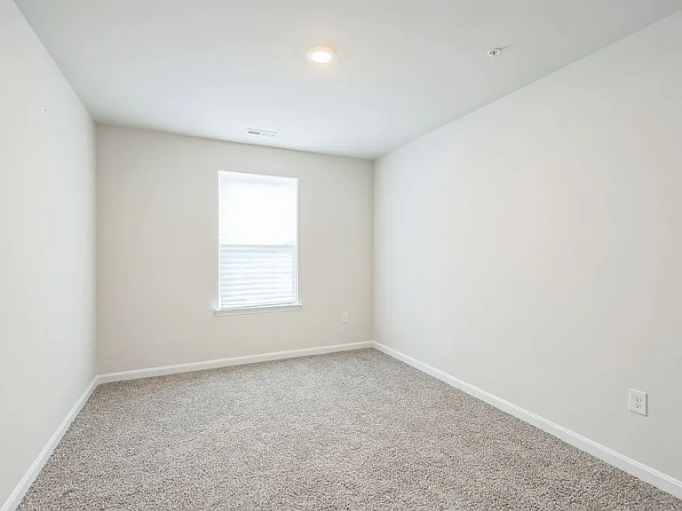 322 Forest Edge Ave — Photo 12