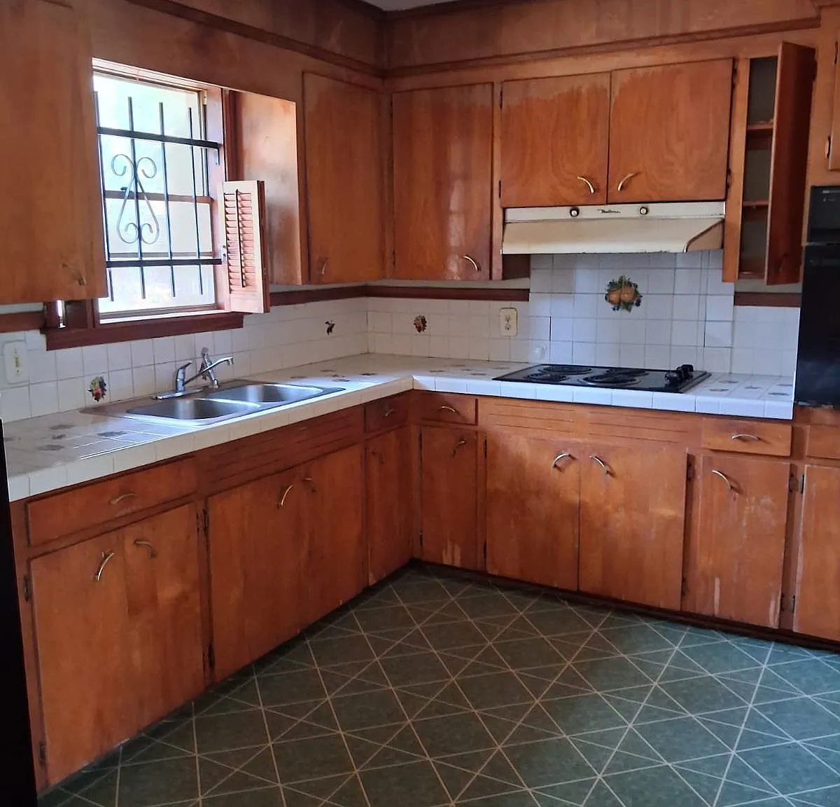 1110 Shalimar Drive - 1 — Photo 4