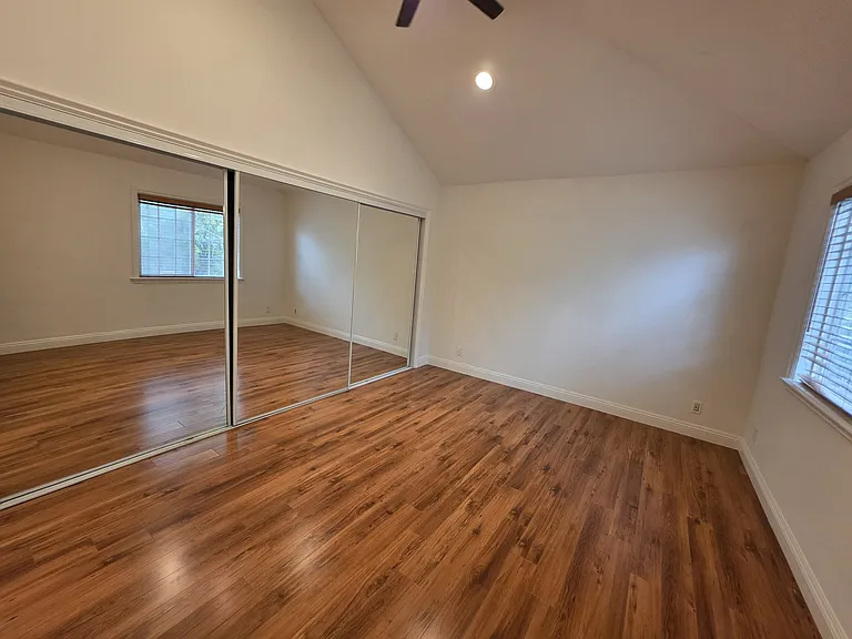 620 W Doran St #7 — Photo 23