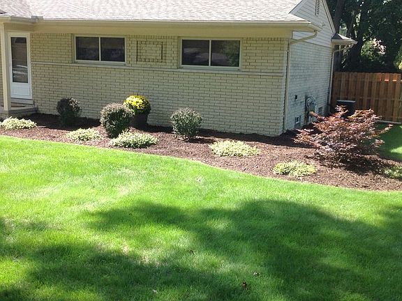 2nd image of 53275 Bellamine Dr