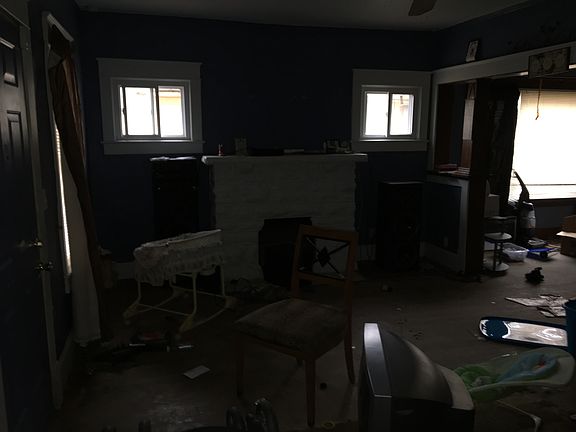 5th image of 3032 Kensington Ave
