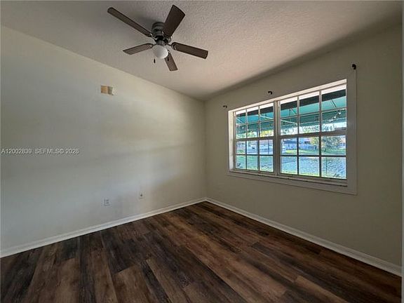 4th image of 15873 SW 43rd St