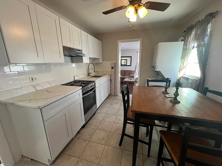9 N Jefferson Ave #2 — Photo 7