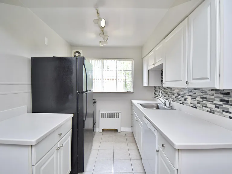 6142 Dryden Ave #4 — Photo 6