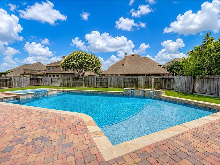1335 Altavilla Ln — Photo 46