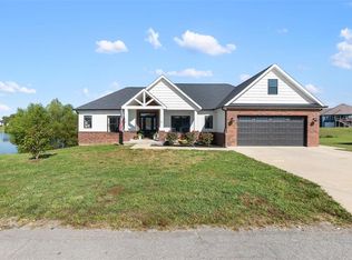 202 N Whisper Rdg, Cape Girardeau, MO 63701