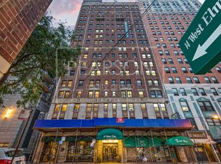 11 W Elm St #1101, Chicago, IL 60610