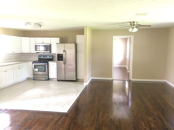 2nd image of 1314 Palm Ave