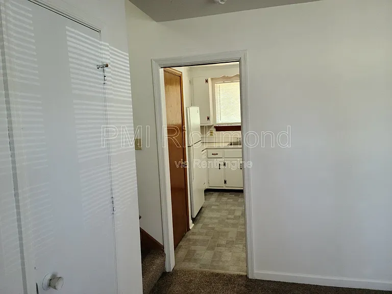 8010 Sycamore Ln — Photo 5