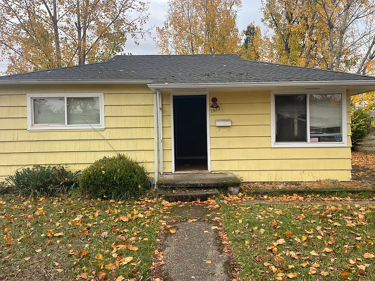 1573 McKinley Ct — Photo 1