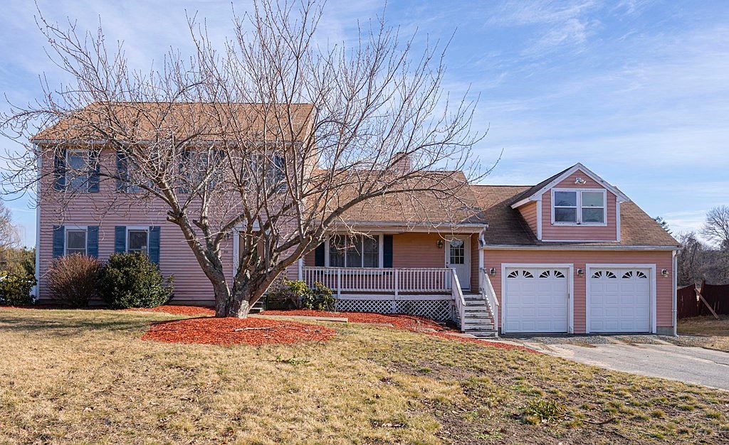 219 Scadding St, Taunton, MA 02780 Zillow