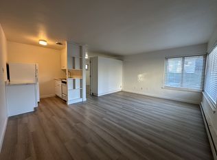 5926 Fauntleroy Way SW APT 6, Seattle, WA 98136