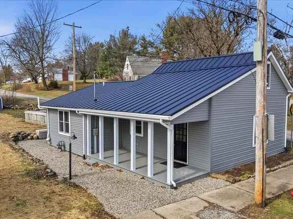 28 N Union St, Lucas, OH 44843