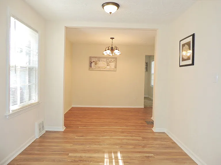 15800 Scottsdale Blvd — Photo 4
