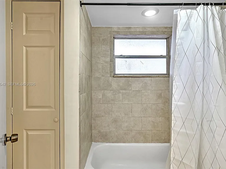 9410 Tangerine Pl #105 — Photo 24