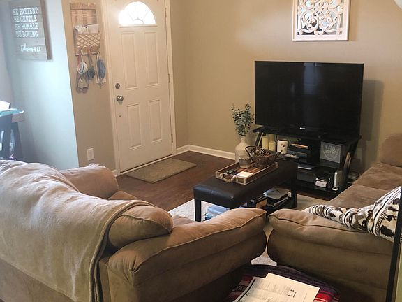 5th image of 1168 Suncrest Dr #106