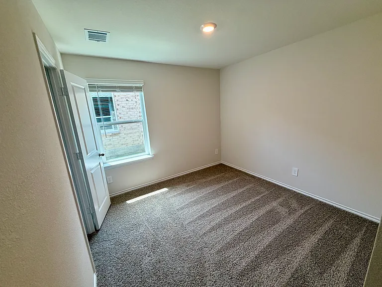 3334 Catamount Dr — Photo 22