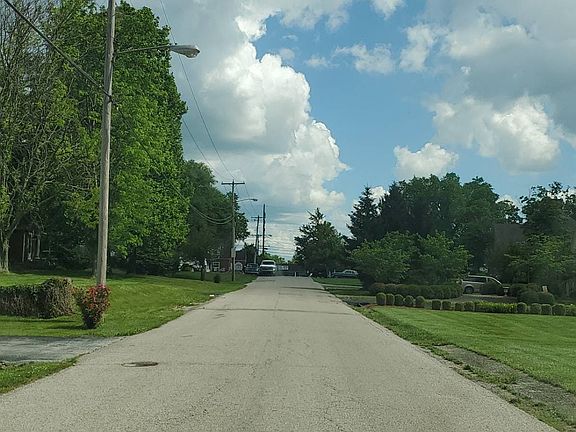 5th image of 111-113 Birchwood Ave