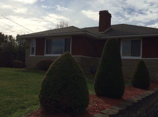 220 Humphrey Rd, Greensburg, PA 15601