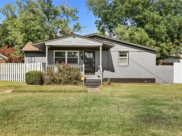 902 Basie Cres, Portsmouth, VA 23701
