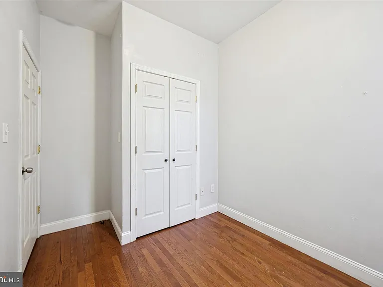 1625 Edgley St — Photo 11