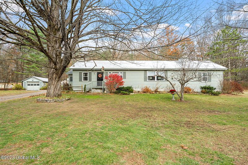 2nd image of 64 Spier Falls Road