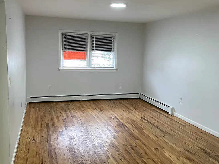12 Bascom Pl #B — Photo 2