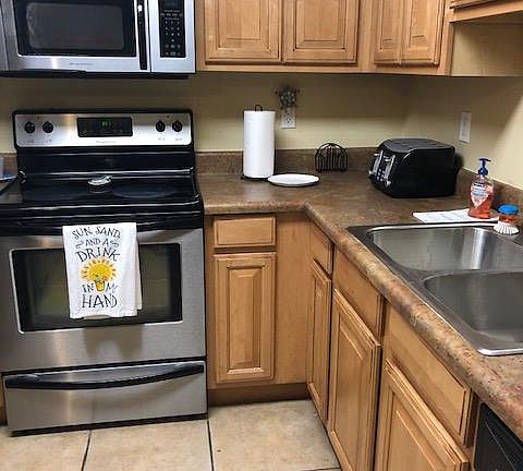 2nd image of 1600 Via De Luna Dr #102-A