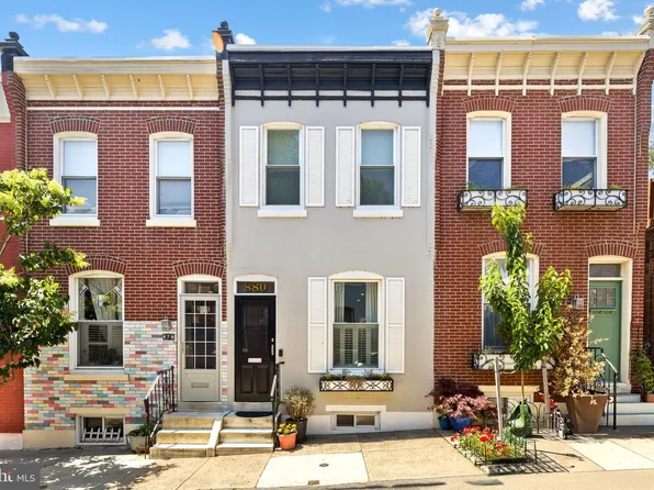 880 N Myrtlewood St, Philadelphia, PA 19130