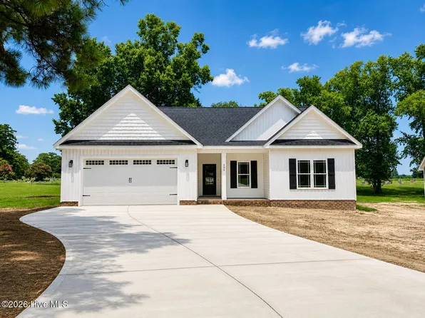 505 N Hillandale Drive, Fremont, NC 27530