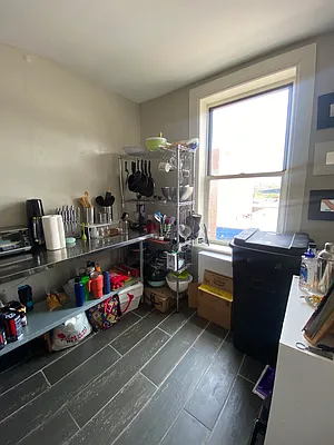 Rented by Batra Group Inc | media 8