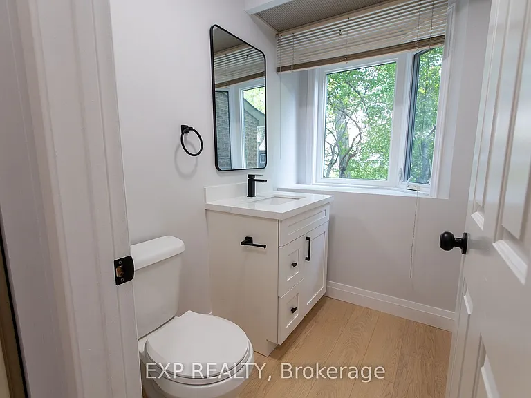 710 Coronation Ave #7 — Photo 5