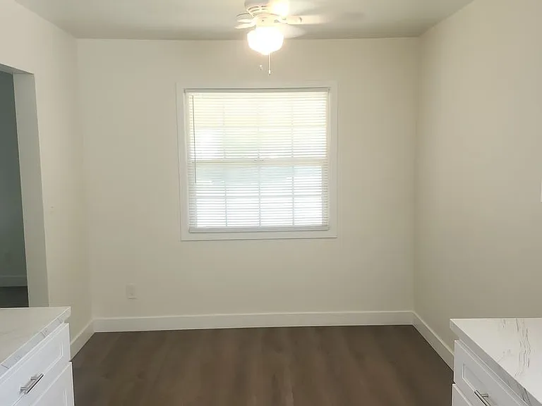 8760 Church St — Photo 12