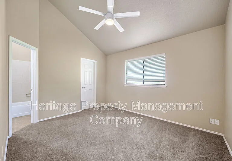 1932 Broken Oak St — Photo 17