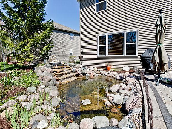 4th image of 25147 W Warren Ave