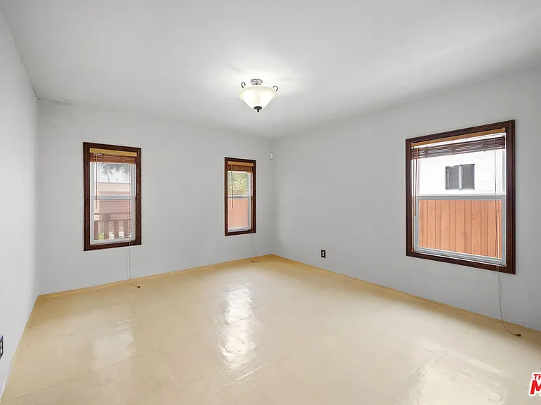609 Padilla St — Photo 15