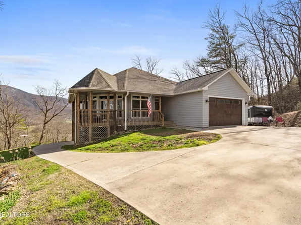 2932 Mockingbird Way, Sevierville, TN 37862
