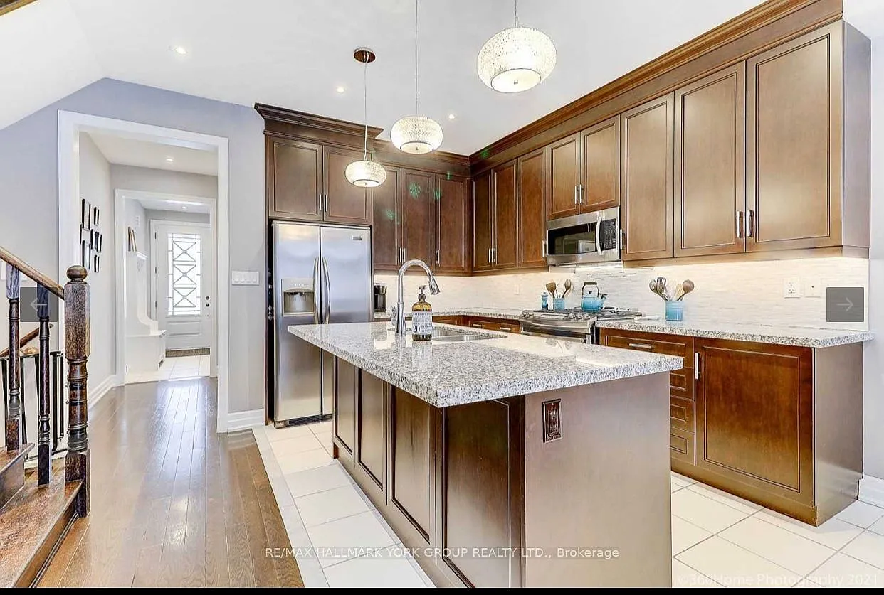 3 bed, $4,000 — Photo 3