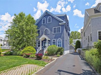 561 Penfield Road, Fairfield, CT, 06824