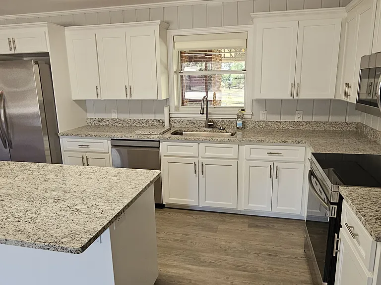 Kitchen - Island has space for 4 chairs