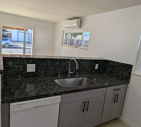 5th image of 6051-53 Horton Dr #6053