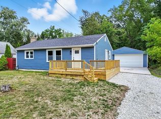 625 N Oakwood Dr, Akron, OH 44312