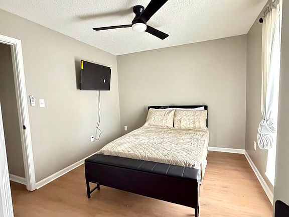 5th image of 7344 Hugh Ln