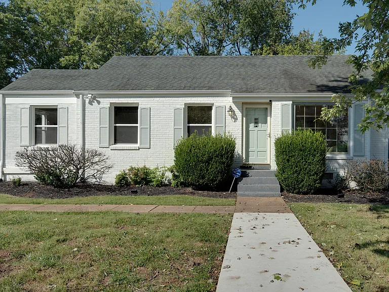 Hayden Dr — Photo 2