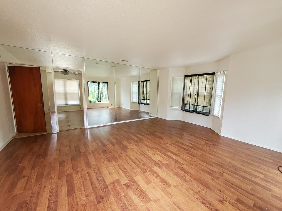 1st image of 309 W Ventura St